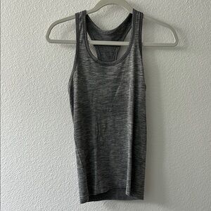 Lululemon Athletica Gray Fitted Sleeveless Tank Top